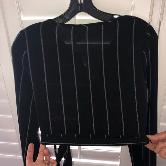 L’Atiste Bali Black Top (wrap) - Picture 2 of 5